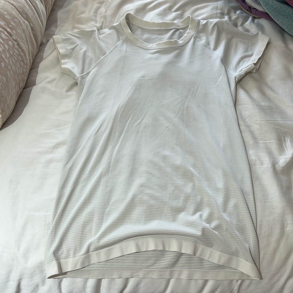 Lululemon swiftly tech